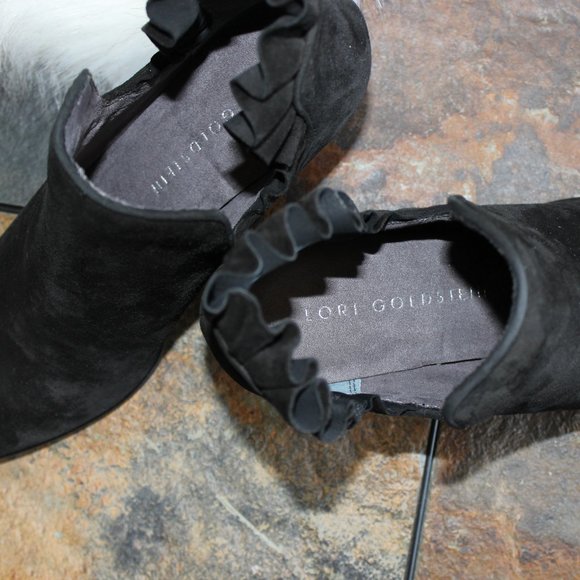NWT - Lori Goldstein Collection Ankle Bootie w Ruffled detail - Picture 6 of 8